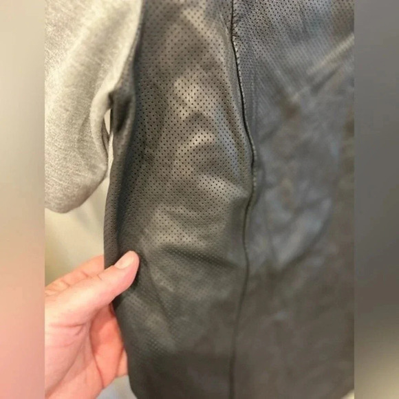 Robert Rodriguez Perforated Leather Front Top Medium‎ - Picture 3 of 7